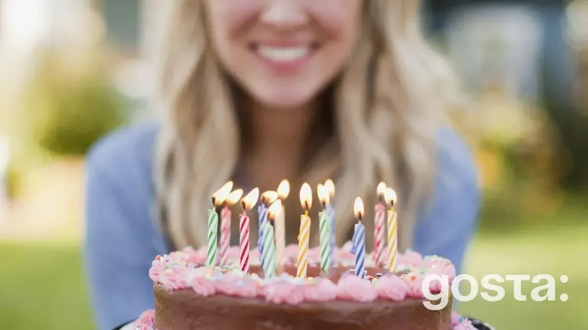 How to Wish a Wonderful Woman a Happy Birthday – Top 10 Ideas & 30 Messages