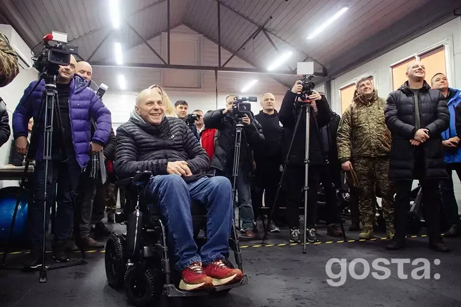 A moment from the opening of Ukraine's first sports rehabilitation centre for National Guard soldiers in Prykarpattia, 2