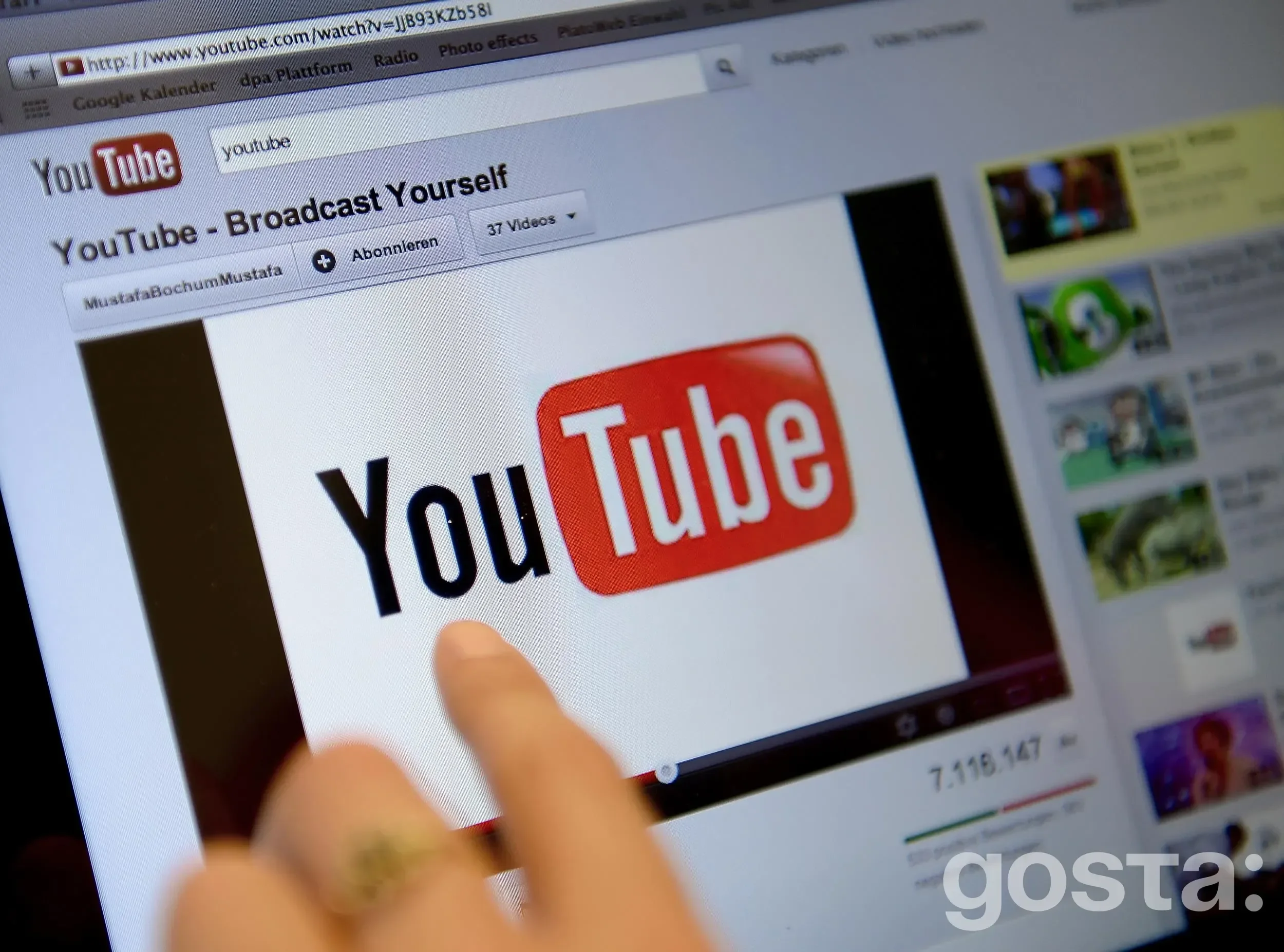 How to Download YouTube Videos to Your Computer or Flash Drive: A Step-by-Step Guide