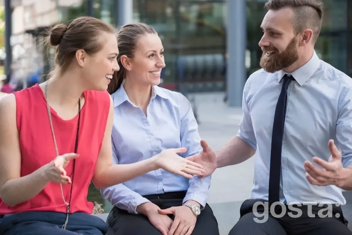 Words as a Key: How Verbal Communication Builds Trust and Reputation