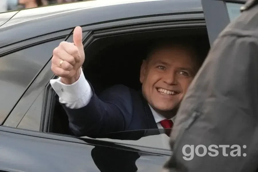 Кандидат у президенти Польщі закликав мера Варшави пройти тест на наркотики