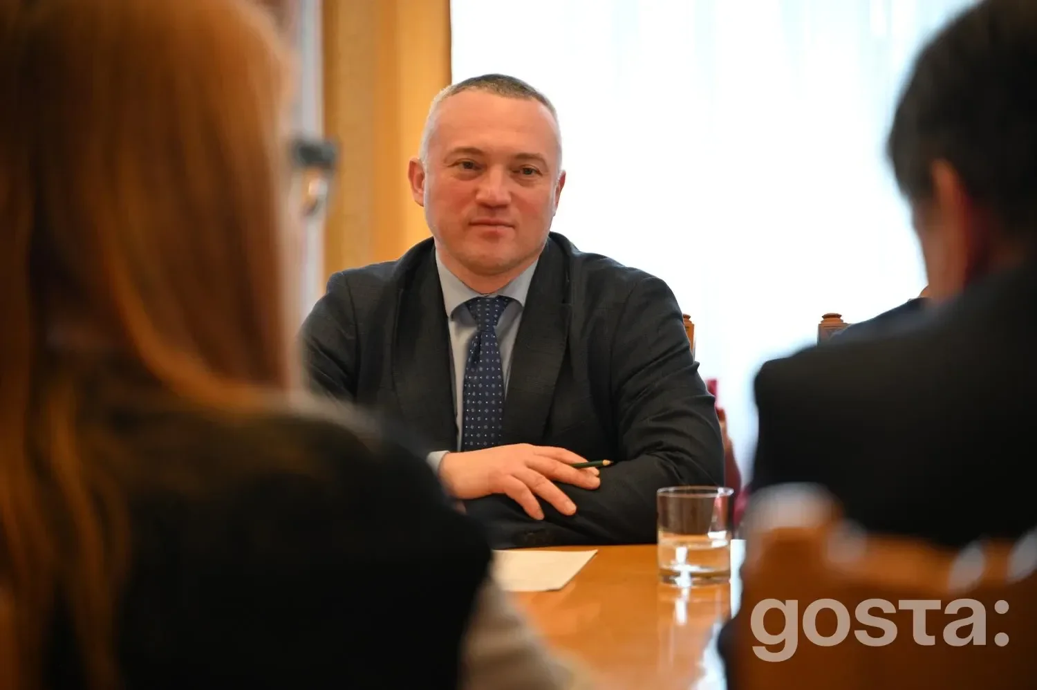 Заступник Міністра молоді та спорту України Сергій Тимофєєв на зустрічі щодо розвитку адаптивного спорту в Закарпатті.