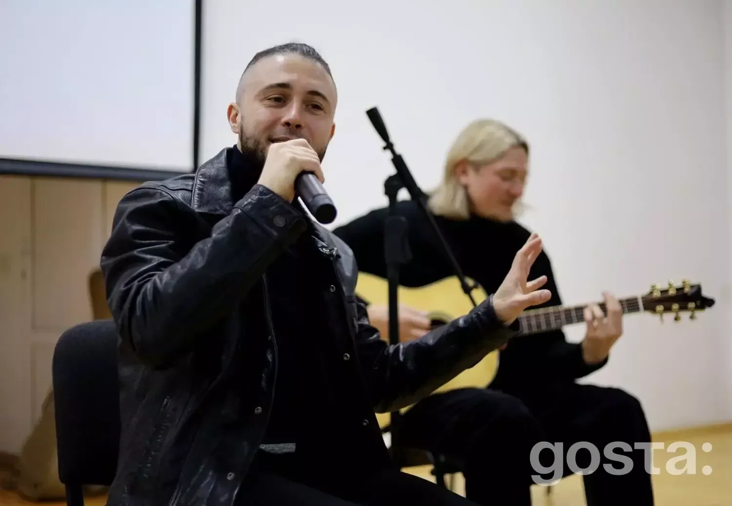 Гурт «Антитіла» зустрічається з ліцеїстами у Івано-Франківську, обговорюють патріотизм, службу та війну в Україні.