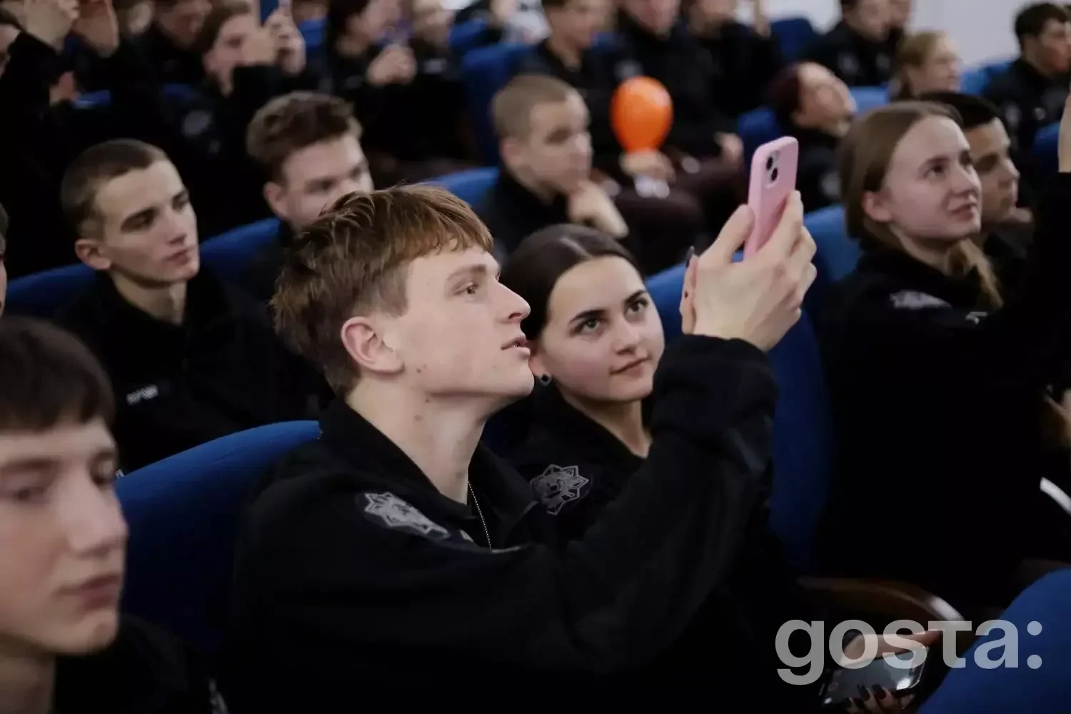 Ліцеїсти МВС зустрічаються з гуртом «Антитіла» в Івано-Франківську, обговорюючи патріотичне виховання та майбутню службу
