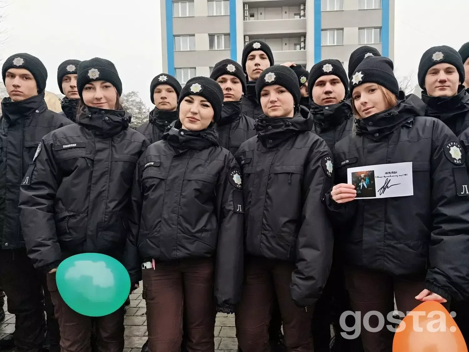 Ліцеїсти МВС в Івано-Франківську зустрічаються з гуртом «Антитіла», обговорюючи патріотичне виховання та службу державі.