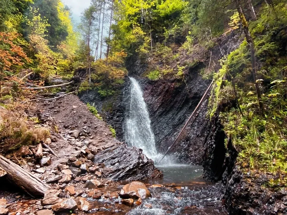 Найкращі водоспади Карпат – опис та фотографії: Водоспад Женецький Гук