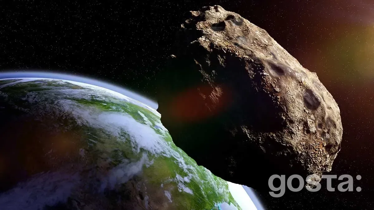 What are asteroids and what types exist?